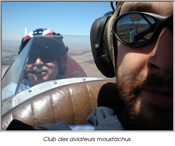 Club des aviateurs moustachus.