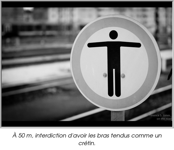 À 50 m, interdiction d'avoir les bras tendus comme un crétin.